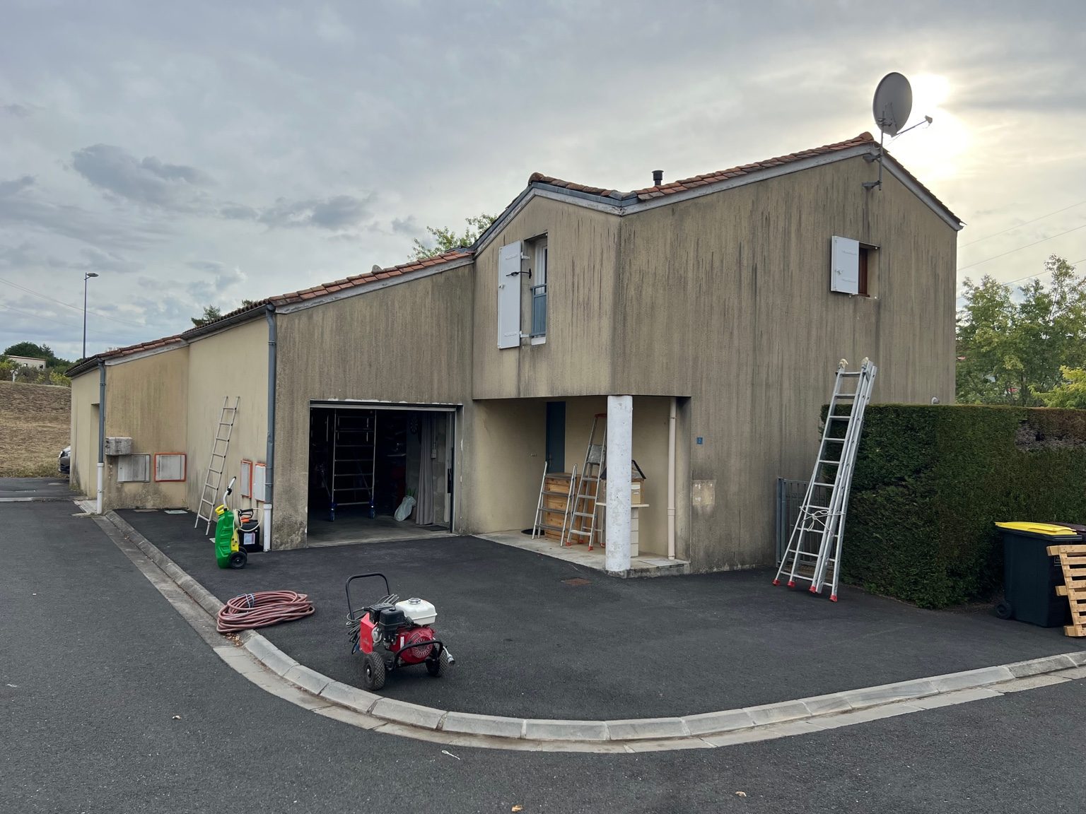 Nettoyage de façade — Avant