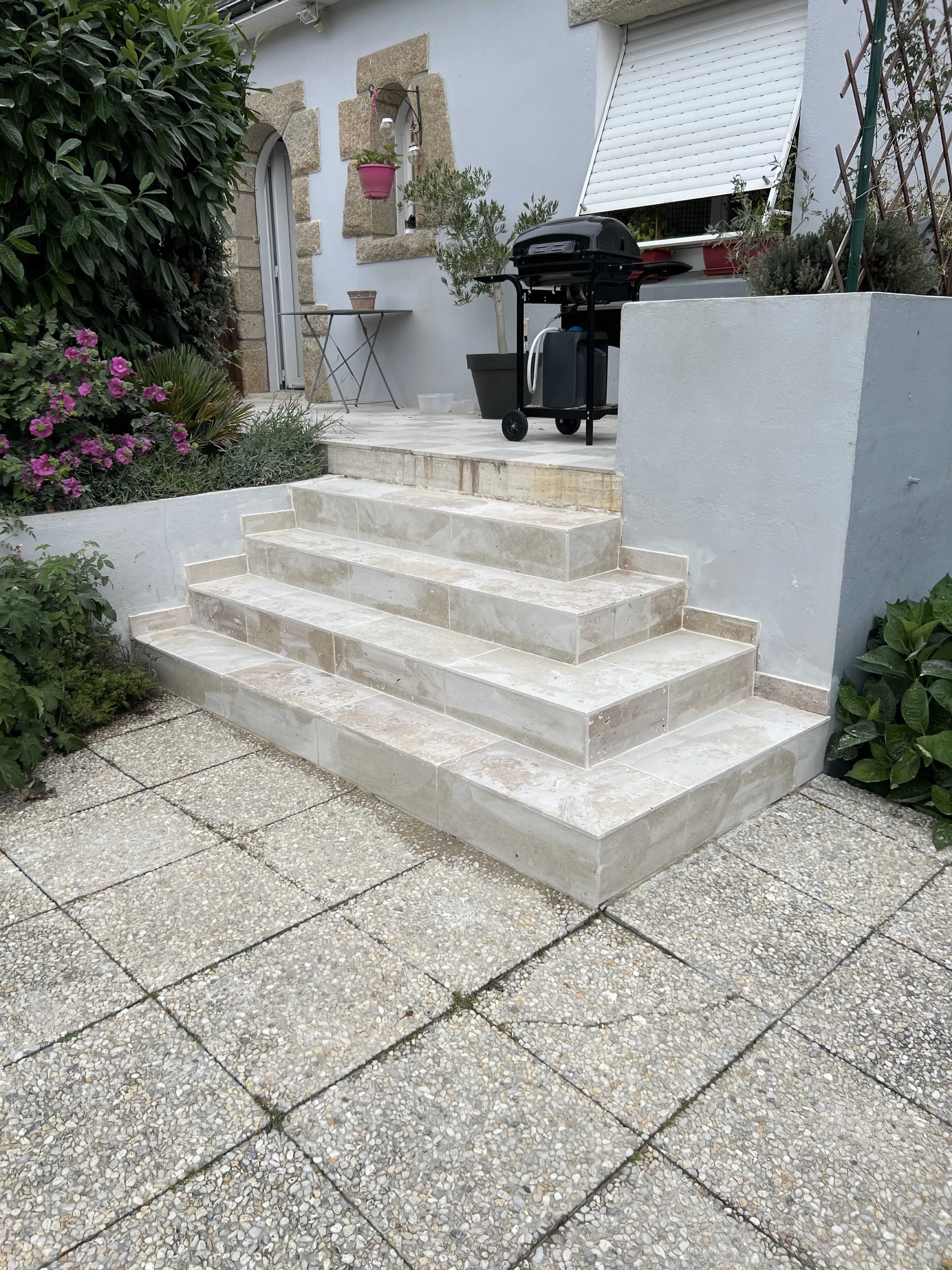 Escalier carrelé rénové