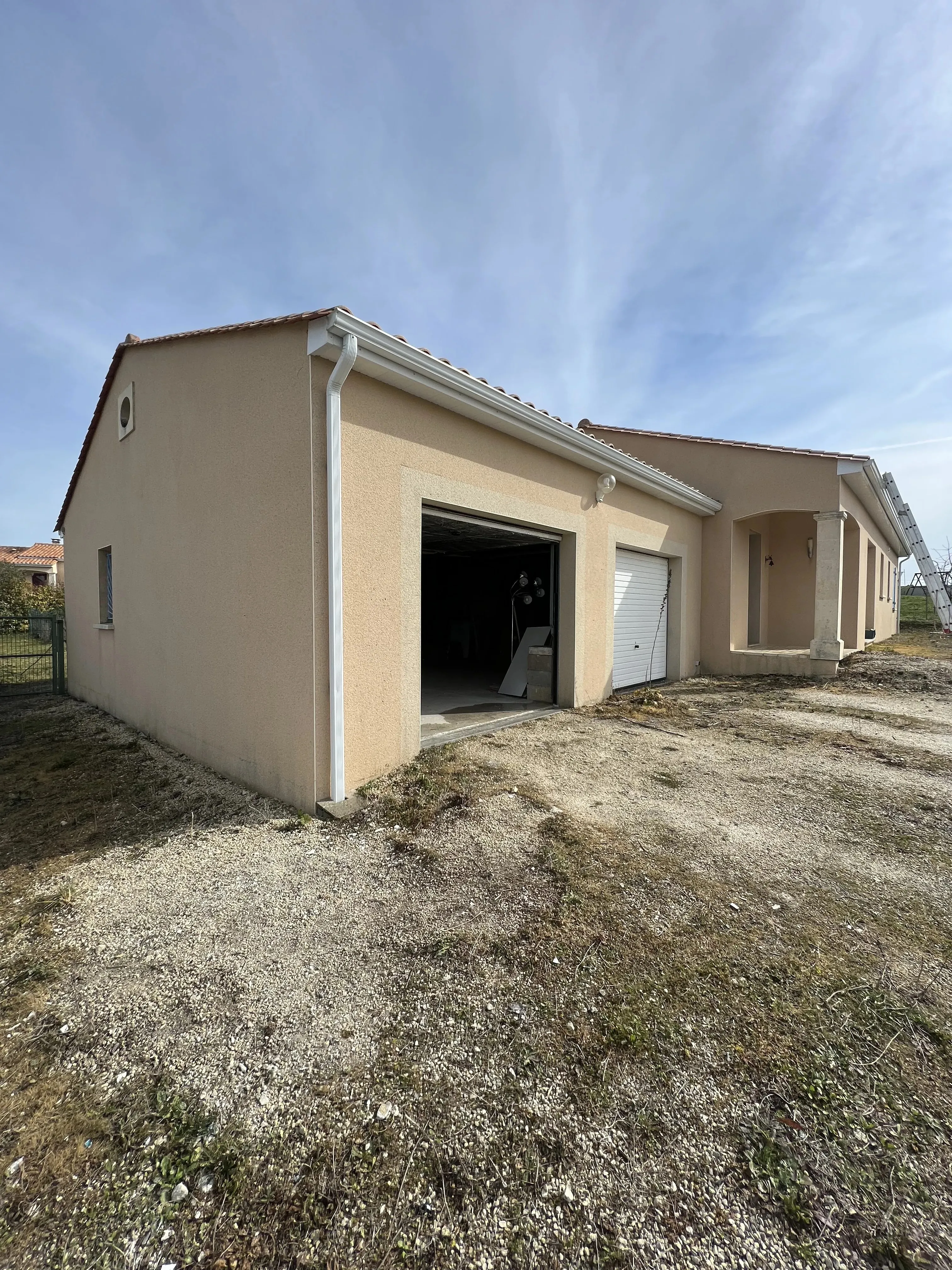 Façade de maison après nettoyage par G2L