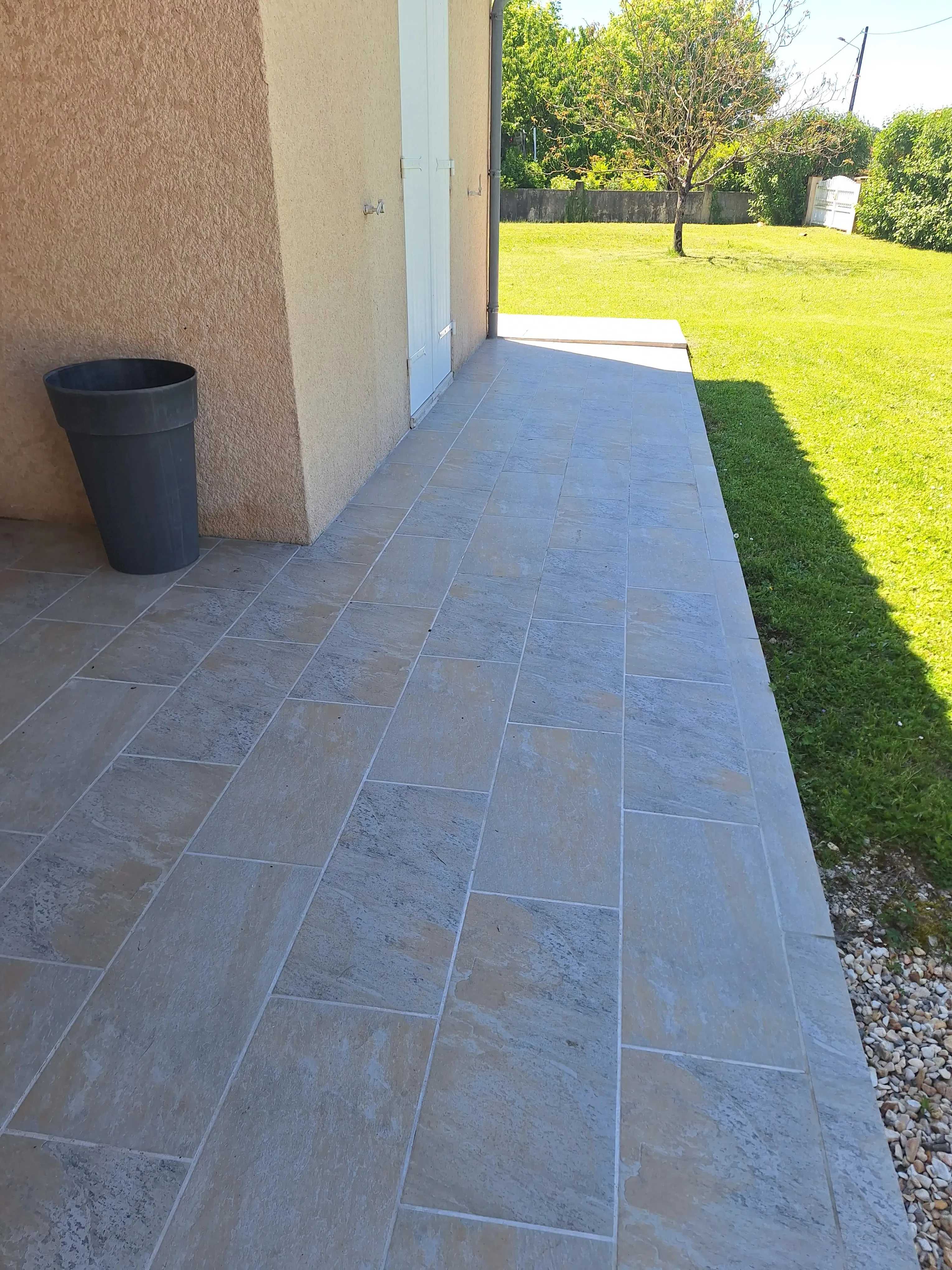 Pose de sols et revêtements en Charente