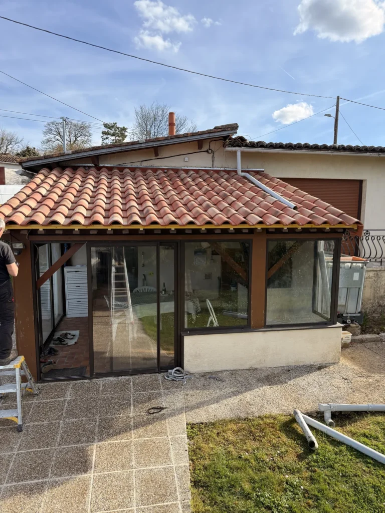 Toiture après intervention de réfection réalisée par G2L à Nersac